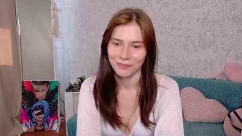 mellhyees online show from August 5, 6:22 am