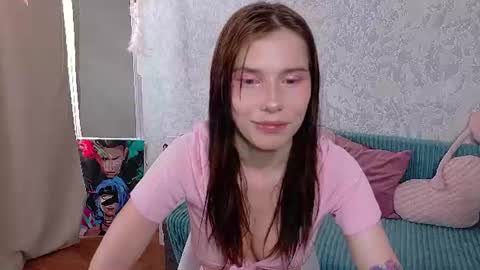 mellhyees online show from August 18, 4:18 am