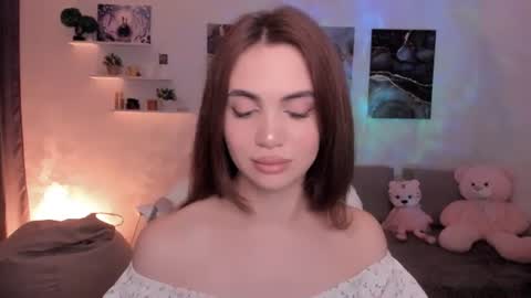 Ms. Tessa online show from July 17, 5:29 am
