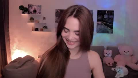 Ms. Tessa online show from August 15, 7:12 am