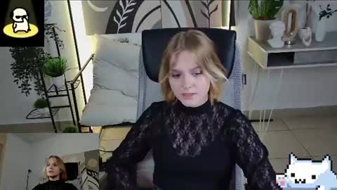 Melody online show from August 8, 1:44 pm