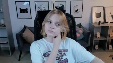 Melody online show from August 10, 11:44 am