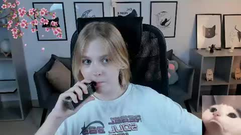 Melody online show from August 10, 1:23 pm