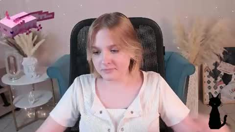 Melody online show from August 13, 2:42 pm