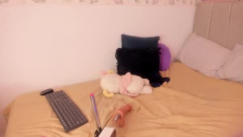   online show from August 8, 8:58 am