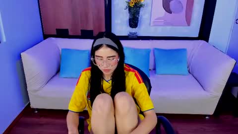 Melody  online show from August 14, 8:51 am