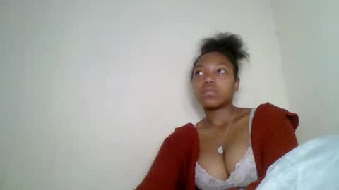 melodie_00 online show from August 12, 6:54 pm