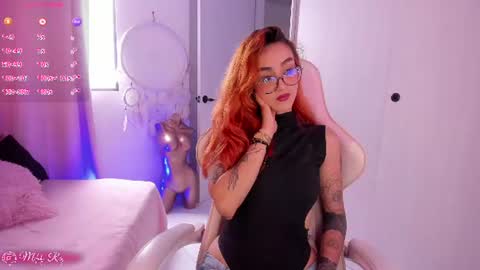 Melodie Roy online show from July 2, 4:30 pm