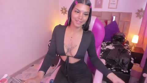 melody_ebonny online show from August 12, 1:02 pm
