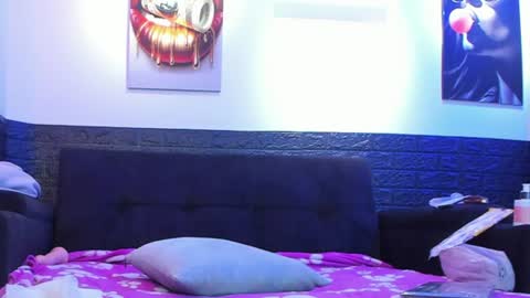 melody_foxx18 online show from August 15, 9:24 am