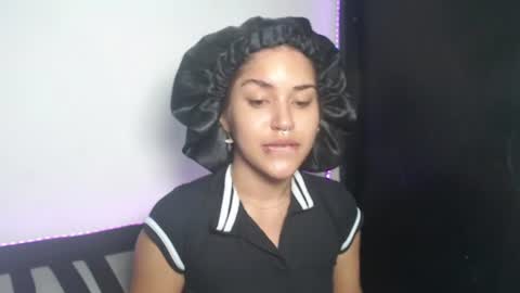 melody_phillips2 online show from August 11, 9:00 am
