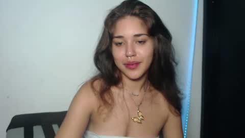 melody_phillips2 online show from August 15, 12:20 pm