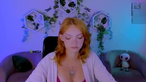 Your cute girl  online show from August 14, 1:04 pm