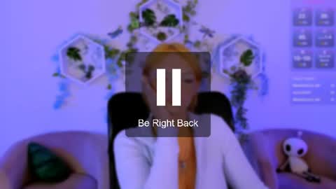 Your cute girl  online show from August 15, 11:58 am