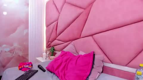 melodysmithass online show from August 9, 3:40 am