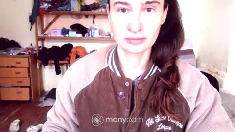 Yummygirl online show from May 3, 3:55 am