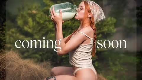 memymee_ online show from August 12, 6:49 am