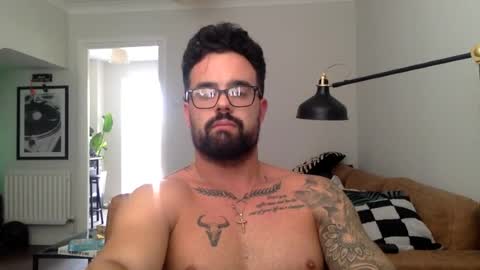 mentholass online show from August 9, 11:44 am