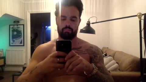 mentholass online show from August 12, 4:15 am