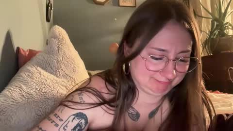 meowmaxx online show from April 12, 5:08 am