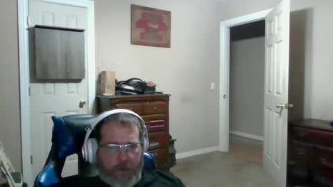 mercer1977 online show from June 12, 10:44 am