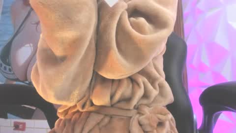 Meribeth Haru online show from July 28, 8:15 pm