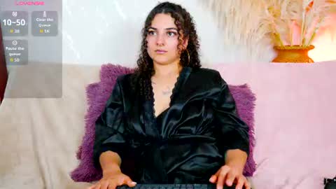 Merida Bell online show from July 23, 1:30 am