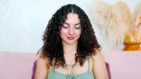 Merida Bell online show from August 10, 11:28 pm