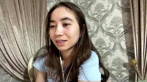 merlenebixel online show from August 1, 9:54 pm