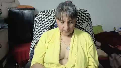 I am Mrs Clauss online show from July 29, 3:46 am