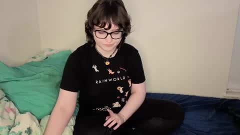 Merrill Mallow online show from July 18, 1:06 am