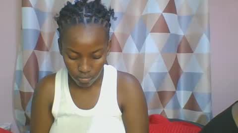 meggy and bree online show from August 5, 3:21 pm