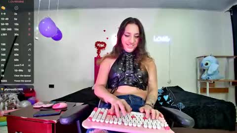 mew_alix online show from August 13, 1:47 pm