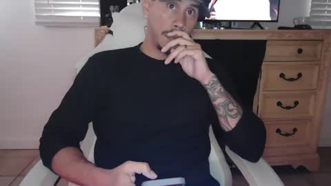 weonacloud online show from February 24, 4:27 pm
