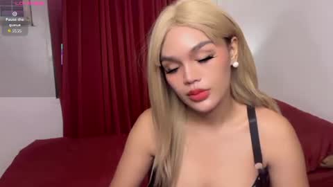 mhelly_x online show from July 20, 1:52 am