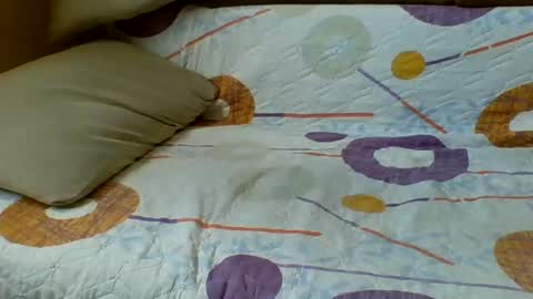 mi_83 online show from August 9, 2:18 pm
