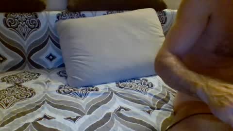 mi_83 online show from August 13, 6:55 pm