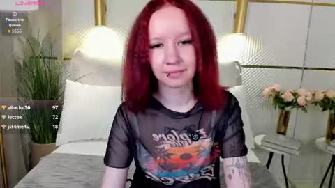 Mia online show from August 3, 10:50 pm