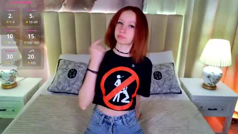 Mia online show from August 17, 6:35 pm