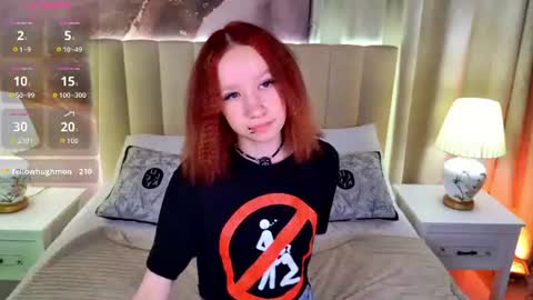 Mia online show from August 17, 9:53 pm