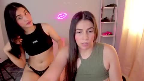 mia_18nice online show from August 12, 9:06 pm