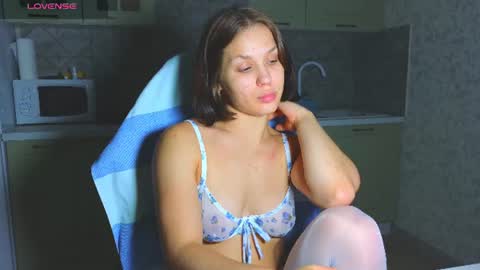 Mia online show from August 6, 10:20 pm