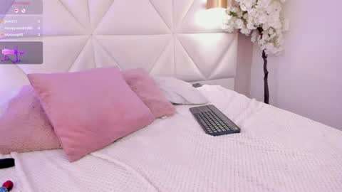 mia__bailey_ online show from August 8, 12:43 am