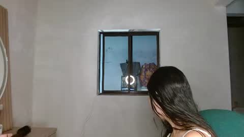 Mia online show from August 2, 11:22 pm