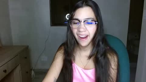 Mia online show from August 14, 2:59 am