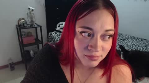 mia online show from August 5, 3:15 am