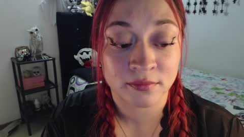 mia online show from August 14, 1:42 am