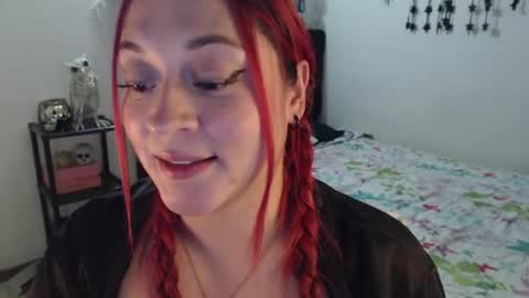 mia online show from August 14, 2:48 am