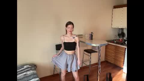 Mia online show from August 2, 1:12 am