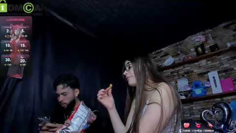 Mia and vincentt online show from August 13, 3:20 am